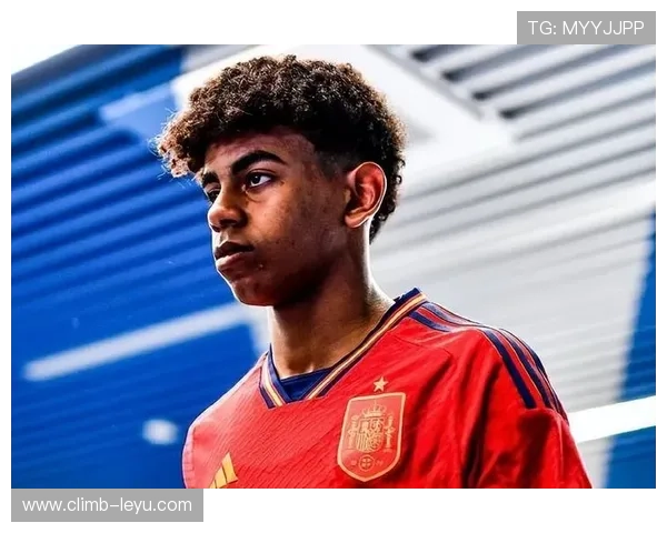 足球新星法蒂崭露头角 新秀卡法蒂的崇高潜力与未来前景分析