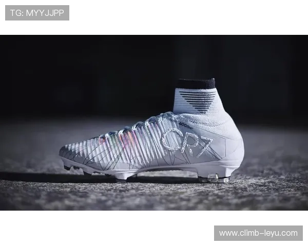 足球鞋球星签名系列盘点 揭秘那些改变比赛的经典之作